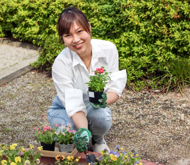 女性　庭師